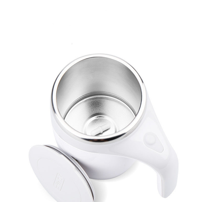 Gocrisandy rechargeable automatic stirring coffee cup with magnetic water rotation, ideal for milkshakes and mixed drinks.